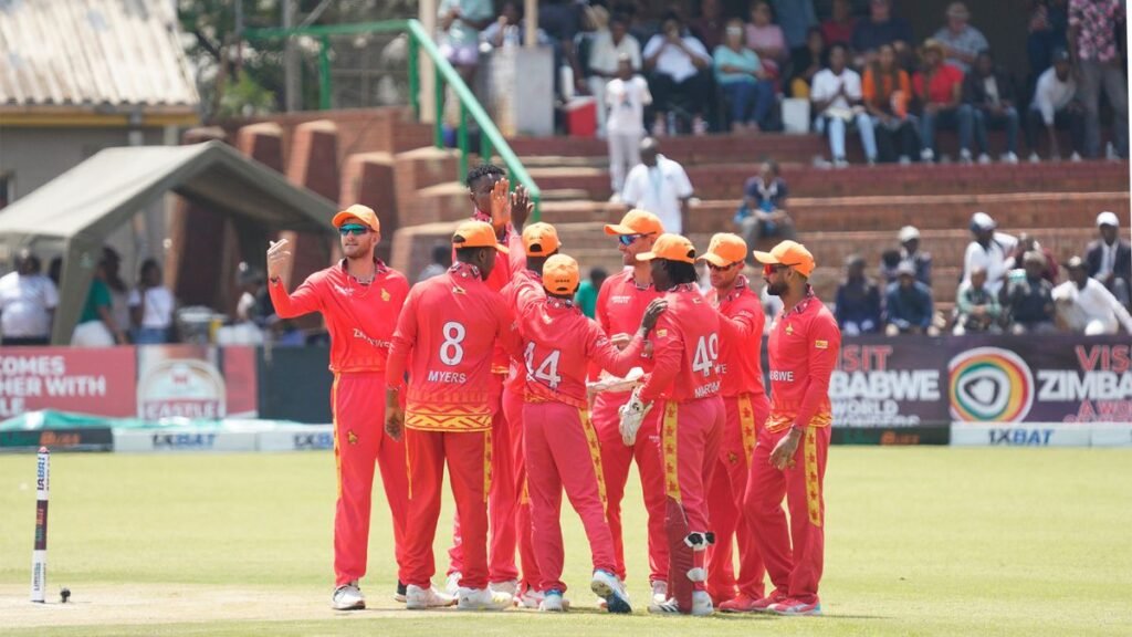 आईपीएल मेगा नीलामी के बीच पाकिस्तान पहले वनडे मैच में जिम्बाब्वे से 80 रनों से हार गया आईपीएल मेगा नीलामी के बीच पाकिस्तान पहले वनडे मैच में जिम्बाब्वे से 80 रनों से हार गया