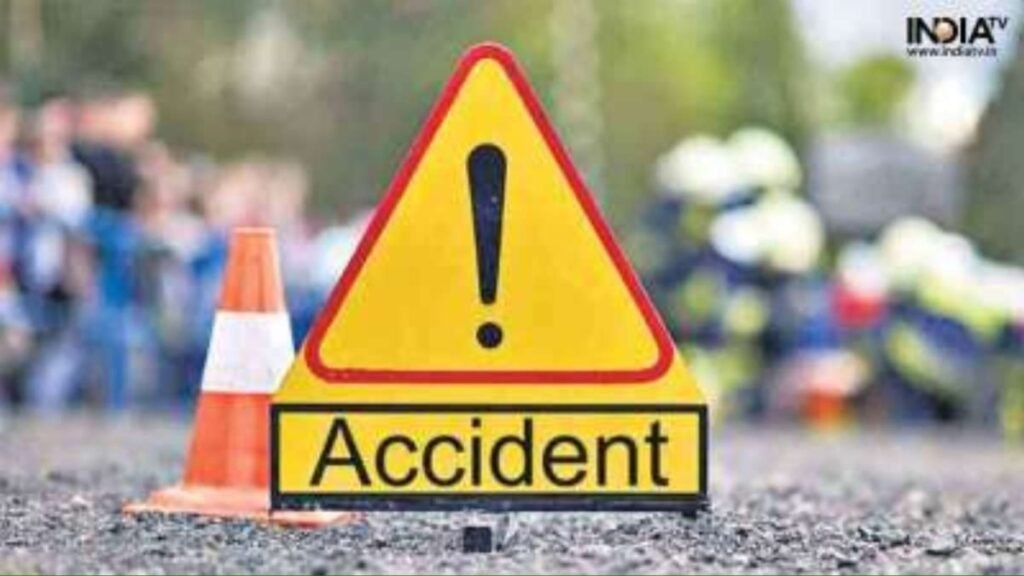 केरल: त्रिशूर में तेज रफ्तार ट्रक के कुचलने से पांच लोगों की मौत हो गई केरल: त्रिशूर में तेज रफ्तार ट्रक के कुचलने से पांच लोगों की मौत हो गई
