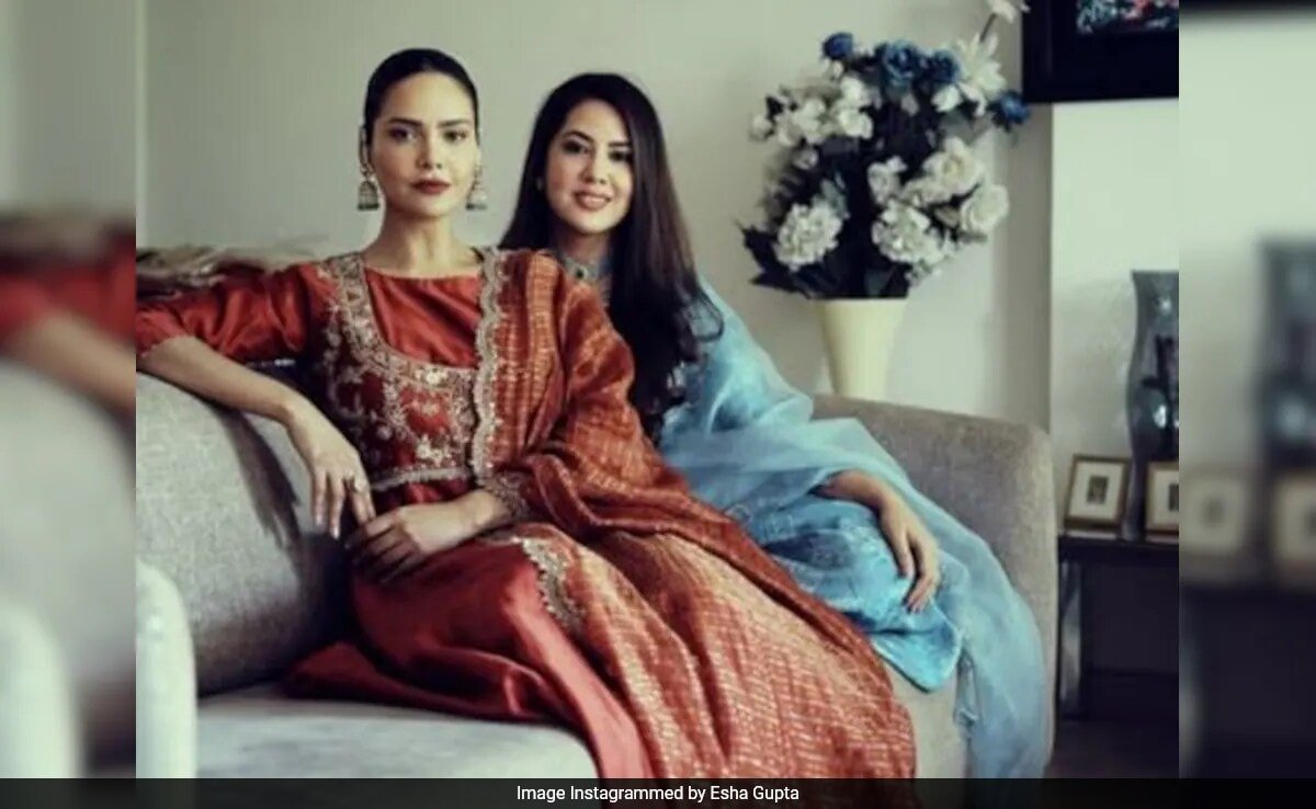 बहन नेहा के लिए ईशा गुप्ता की पोस्ट: "मेरी सवारी के लिए जन्मदिन मुबारक हो या अंत तक मरो"