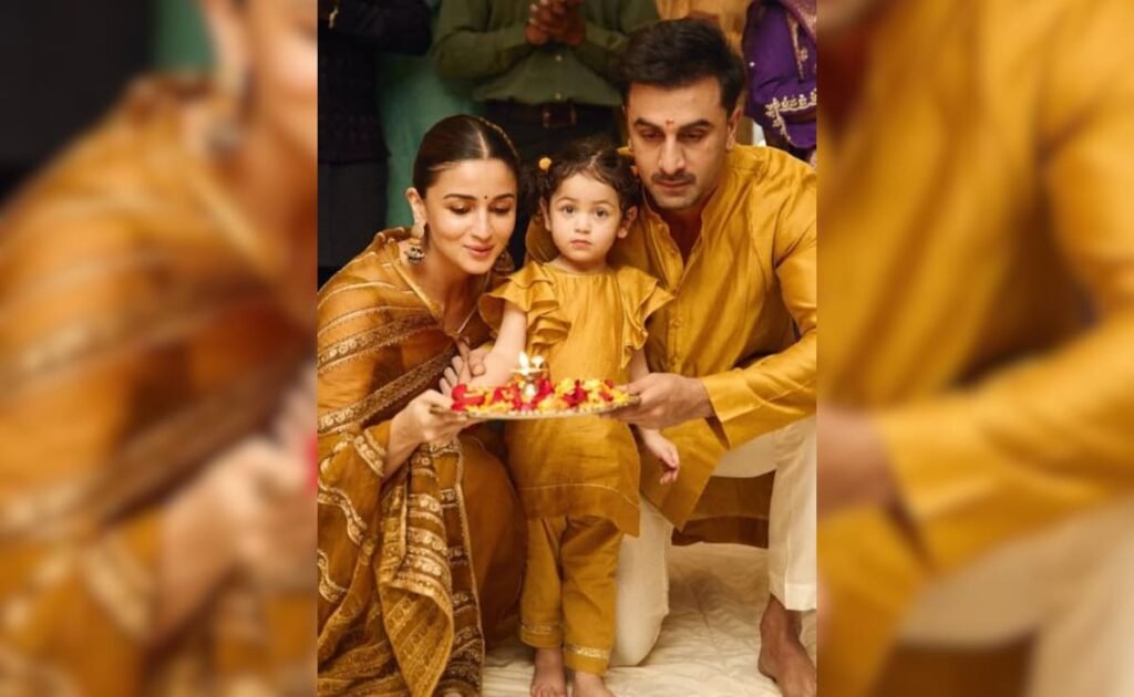 रणबीर कपूर ने खुलासा किया कि उन्होंने बेटी राहा के लिए कौन सा राज कपूर क्लासिक बजाया: “यह जीने के लिए एक महान दर्शन है” रणबीर कपूर ने खुलासा किया कि उन्होंने बेटी राहा के लिए कौन सा राज कपूर क्लासिक बजाया: "यह जीने के लिए एक महान दर्शन है"