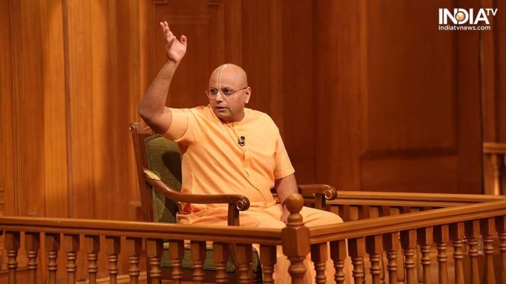 'अन्याय के खिलाफ आवाज उठाएं': गौर गोपाल दास ने बांग्लादेश में हिंदुओं के खिलाफ हिंसा रोकने की अपील की