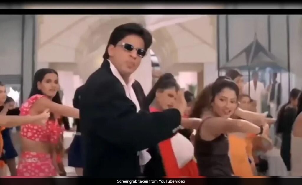 अभिजीत (एक बार फिर) श्रेय न मिलने से नाराज हैं वो लड़की जो सबसे दुआ लीपा के मैशअप प्रदर्शन के बाद: "यह शाहरुख नहीं है..."