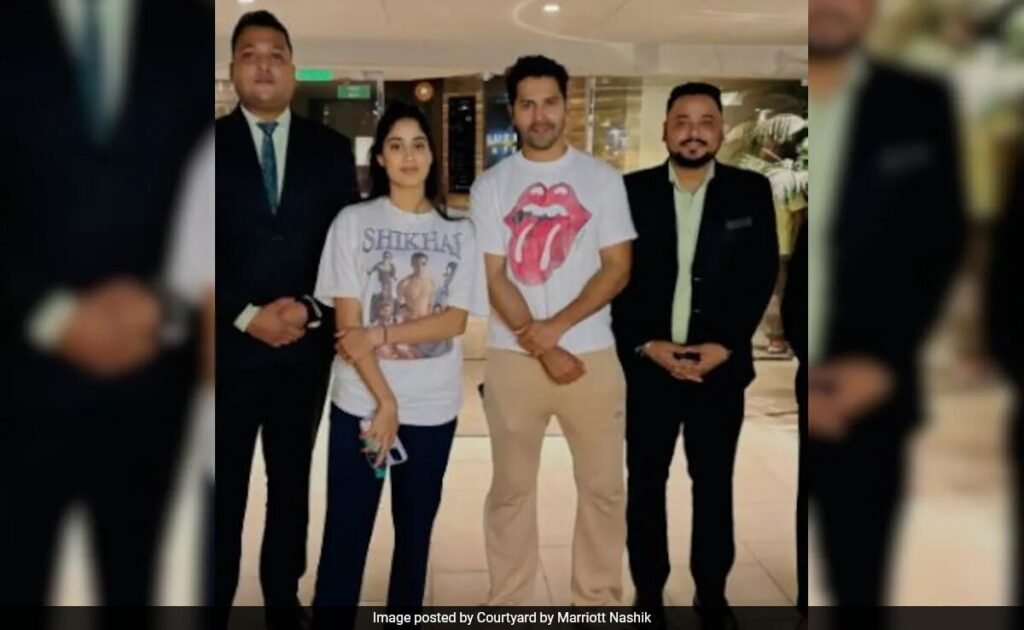 क्रेज़ी वायरल: नेकलेस के बाद, जान्हवी कपूर ने अफवाह प्रेमी शिखर पहाड़िया के नाम वाली टी-शर्ट पहनी क्रेज़ी वायरल: नेकलेस के बाद, जान्हवी कपूर ने अफवाह प्रेमी शिखर पहाड़िया के नाम वाली टी-शर्ट पहनी