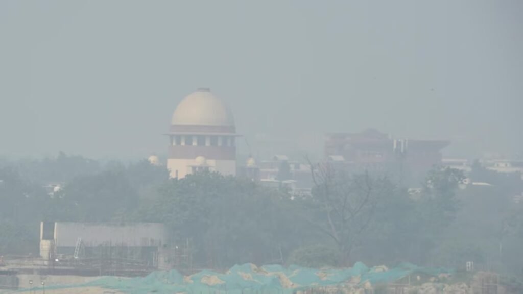 दिल्ली की वायु गुणवत्ता खराब होने पर सुप्रीम कोर्ट ने यूपी, हरियाणा को पटाखों पर पूर्ण प्रतिबंध लगाने का निर्देश दिया