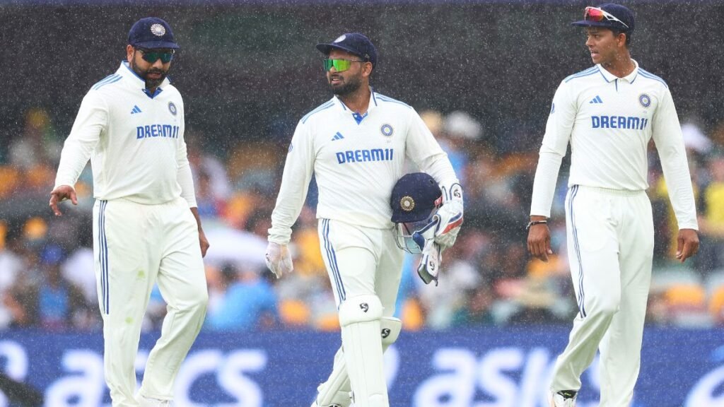 भारत की किरकिरी के बाद गाबा में बारिश का बोलबाला रहा और ऑस्ट्रेलिया ने कड़ी टक्कर के बाद मैच ड्रा करा लिया