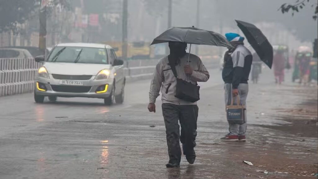 मौसम अपडेट: बारिश के कारण दिल्ली-एनसीआर में पारा गिरा, कई राज्यों में और बारिश की भविष्यवाणी | विवरण