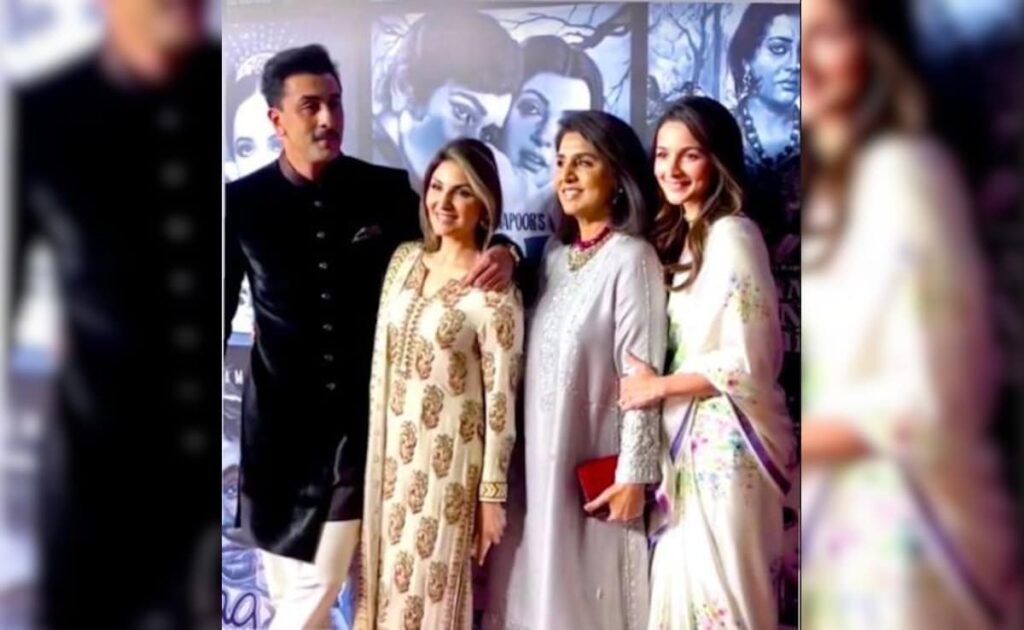 राज कपूर की जन्मशताब्दी पर दिवंगत पति ऋषि कपूर को याद कर भावुक हुईं नीतू कपूर राज कपूर की जन्मशताब्दी पर दिवंगत पति ऋषि कपूर को याद कर भावुक हुईं नीतू कपूर