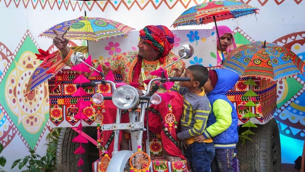 सूरजकुंड मेला 2025: टिकट, तारीखें, मेट्रो स्टेशन और बिक्री काउंटर | शिल्प मेले के बारे में वह सब कुछ जो आपको जानना आवश्यक है सूरजकुंड मेला 2025: टिकट, तारीखें, मेट्रो स्टेशन और बिक्री काउंटर | शिल्प मेले के बारे में वह सब कुछ जो आपको जानना आवश्यक है