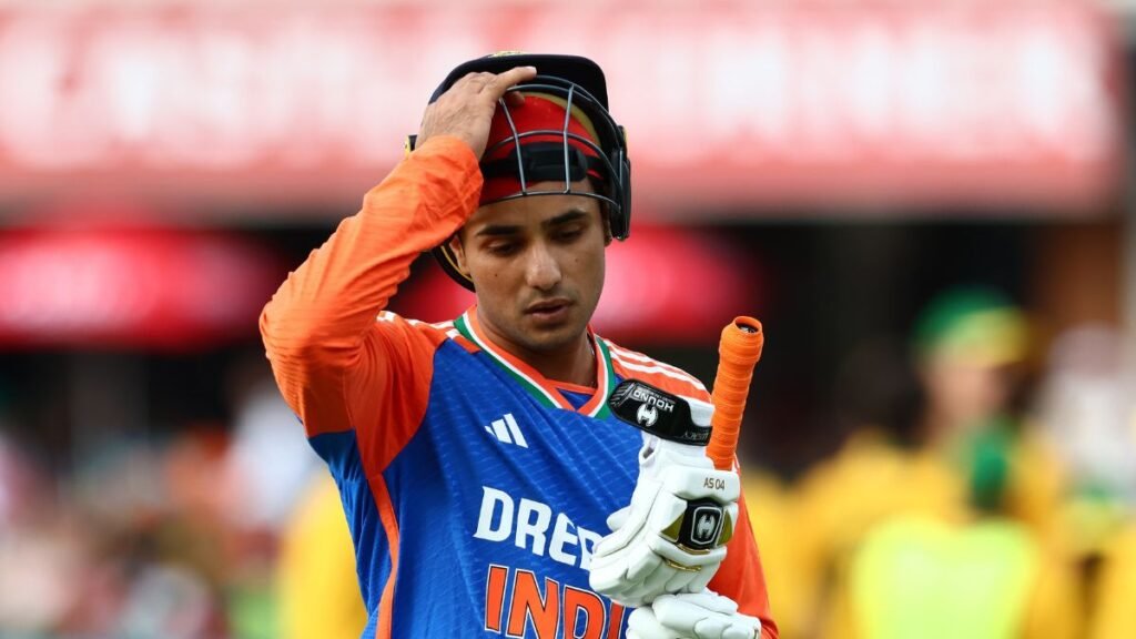 आकाश चोपड़ा ने इंग्लैंड श्रृंखला से पहले युवा भारतीय क्रिकेटर को 'अंतिम अवसर' की चेतावनी जारी की