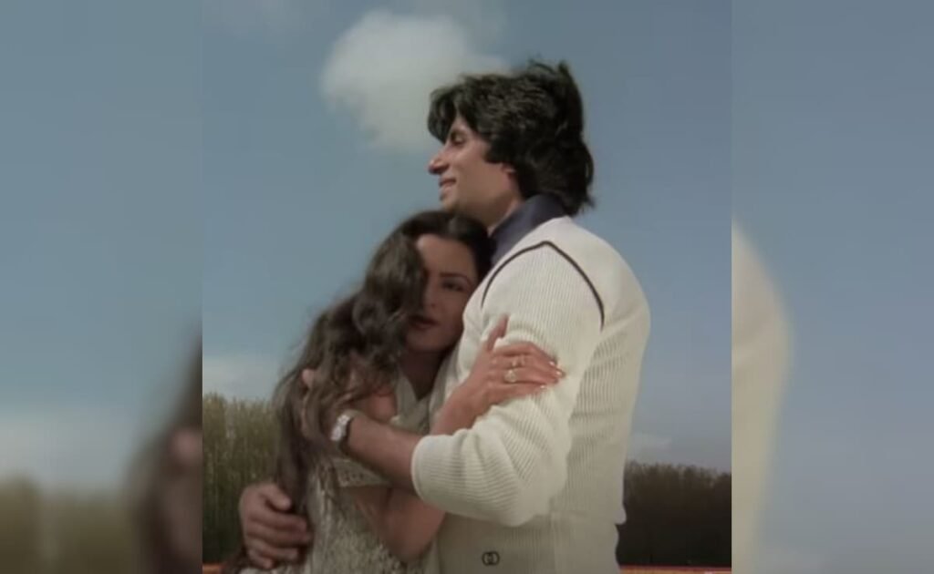 जब अमिताभ बच्चन ने एक इंटेंस सीन के दौरान घबराई हुई रेखा को शांत किया जब अमिताभ बच्चन ने एक इंटेंस सीन के दौरान घबराई हुई रेखा को शांत किया