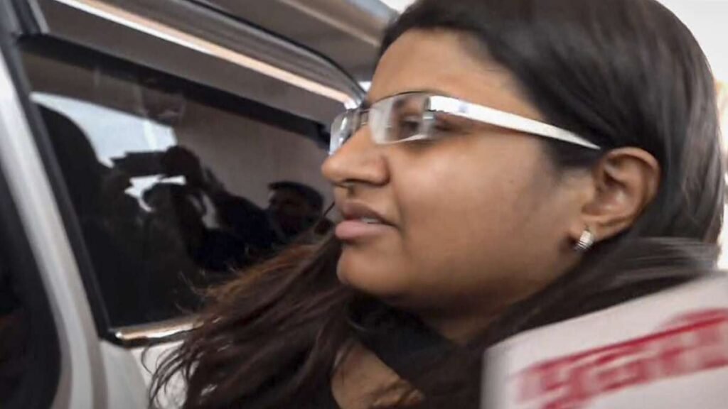 सुप्रीम कोर्ट ने यूपीएससी धोखाधड़ी मामले में पूजा खेडकर के खिलाफ 14 फरवरी तक कोई दंडात्मक कार्रवाई नहीं करने का आदेश दिया है सुप्रीम कोर्ट ने यूपीएससी धोखाधड़ी मामले में पूजा खेडकर के खिलाफ 14 फरवरी तक कोई दंडात्मक कार्रवाई नहीं करने का आदेश दिया है