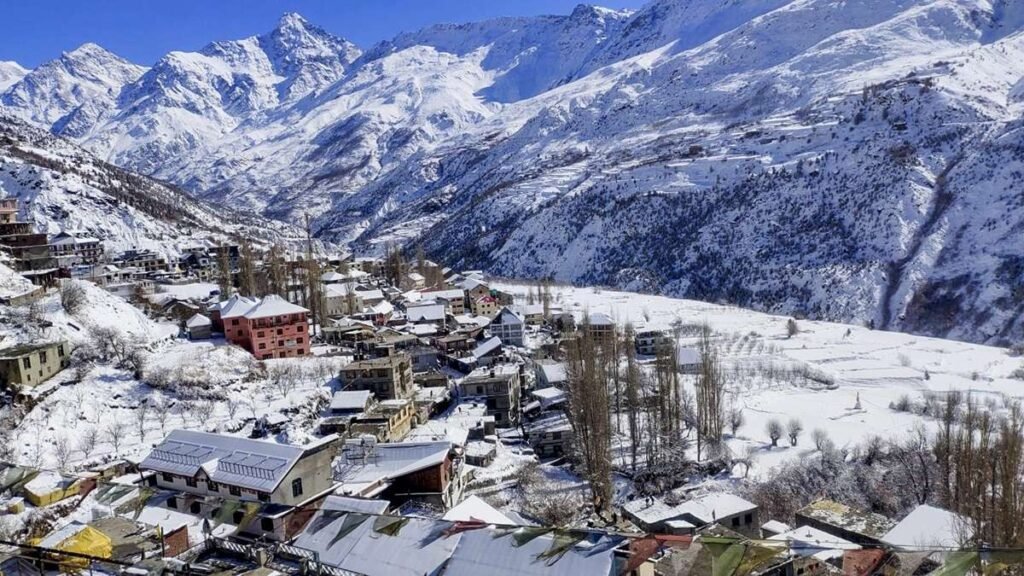 हिमाचल प्रदेश ताजा बर्फबारी के लिए तैयार, ऊंचे पहाड़ी इलाकों में बारिश: नवीनतम मौसम अपडेट देखें