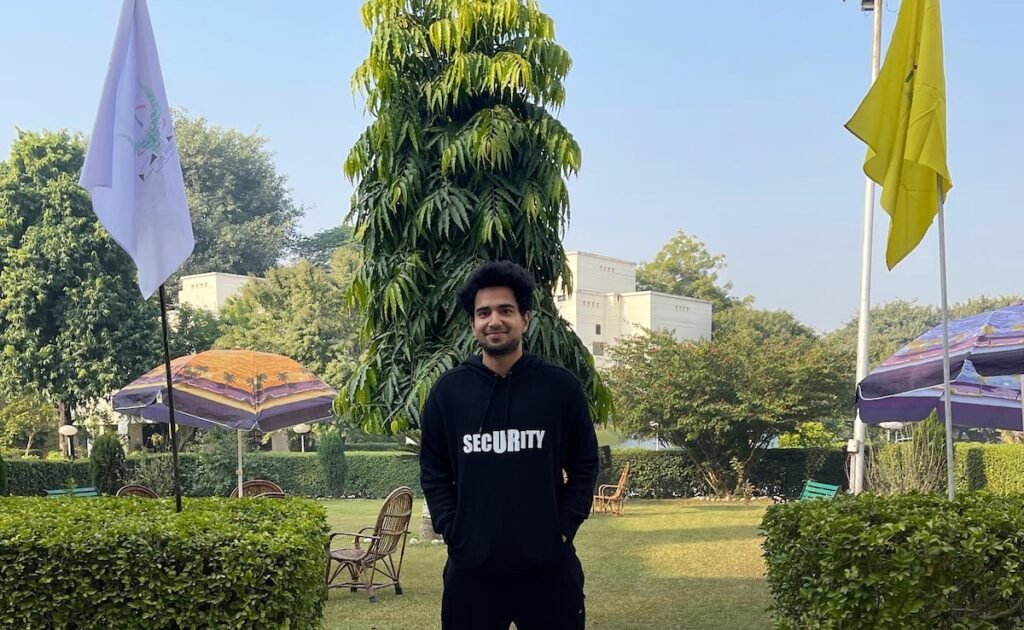 आंसू-आंखों वाले समाय रैना ने प्रतिक्रिया दी भारत का अव्यक्त हो गया पंक्ति: "समय खरब चल राहा है"