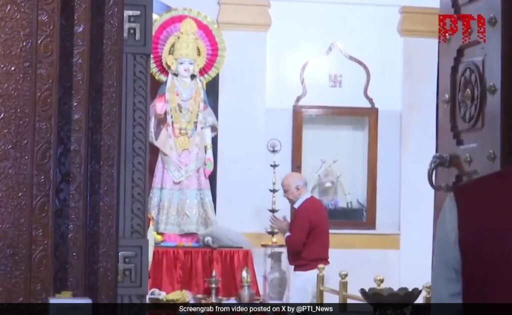 "आत्मविश्वास की जीत": मनीष सिसोडिया का मंदिर दिल्ली की गिनती से पहले चलता है