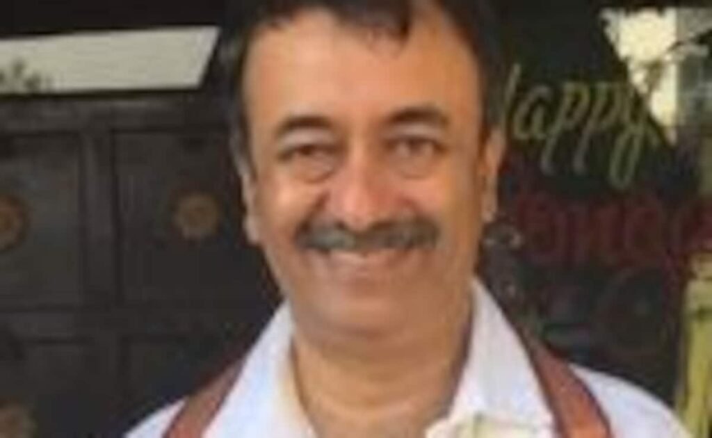 से एक थ्रोबैक रत्न मुन्नाभाई एमबीबीएस शूट, राजकुमार हिरानी द्वारा साझा किया गया से एक थ्रोबैक रत्न मुन्नाभाई एमबीबीएस शूट, राजकुमार हिरानी द्वारा साझा किया गया