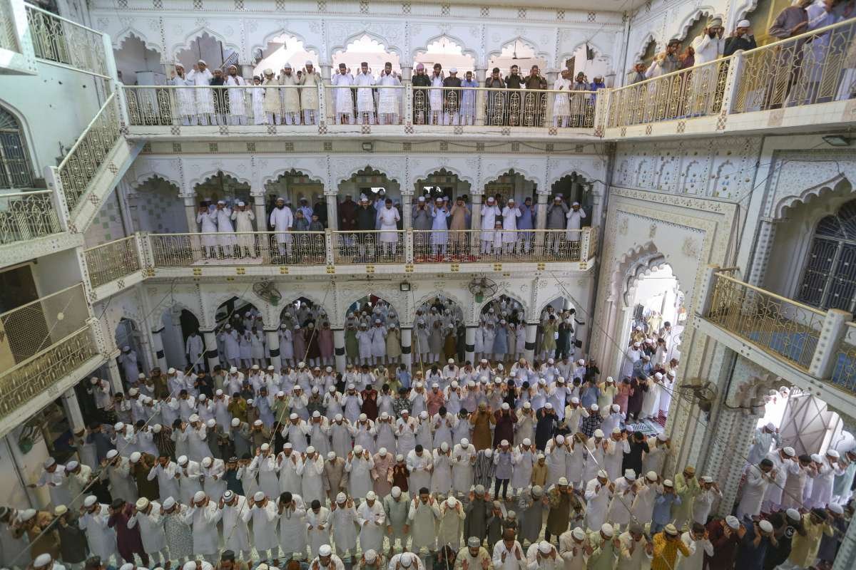 आंध्र प्रदेश में 1 अप्रैल को ईद-उल-फितर के बाद वैकल्पिक अवकाश घोषित किया गया