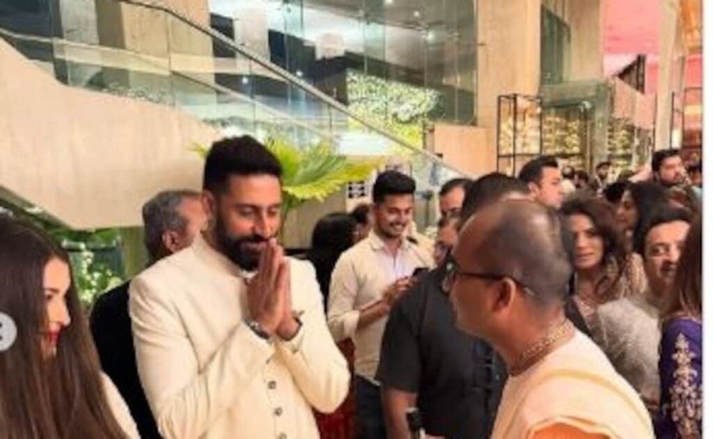 ऐश्वर्या और अभिषेक बच्चन आशुतोष गोवरिकर के बेटे कोनर की शादी में एक संयुक्त उपस्थिति बनाते हैं ऐश्वर्या और अभिषेक बच्चन आशुतोष गोवरिकर के बेटे कोनर की शादी में एक संयुक्त उपस्थिति बनाते हैं