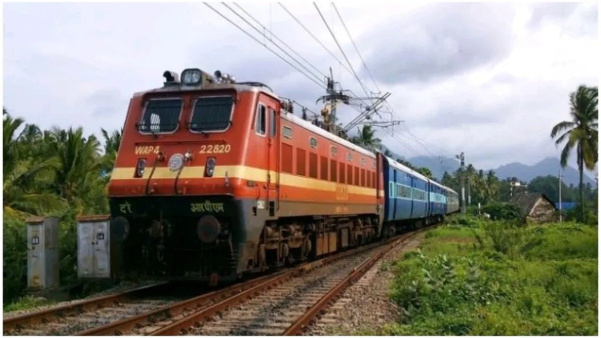 ओडिशा में कटक-नेगुंडी रेल सेक्शन पर ट्रेन सेवाओं ने फिर से शुरू किया। विवरण