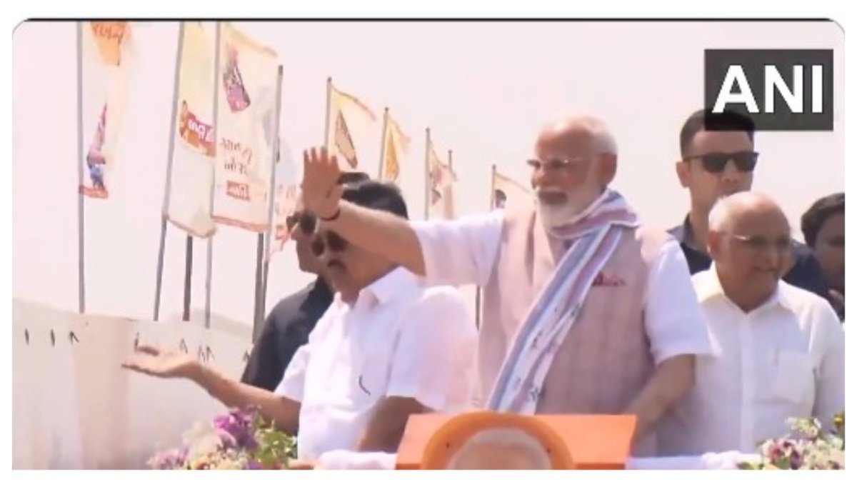 गुजरात की नवसारी में विभिन्न योजनाओं को शुरू करने के बाद पीएम मोदी ने सभा को संबोधित किया लाइव अपडेट