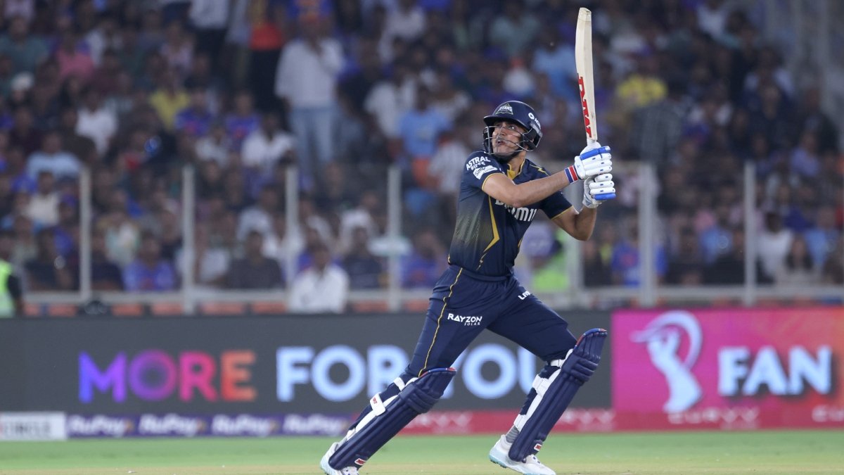 शुबमैन गिल IPL 2025 में GT बनाम Mi क्लैश के दौरान अहमदाबाद में बड़े पैमाने पर रिकॉर्ड बनाने के लिए पहला खिलाड़ी बन गया