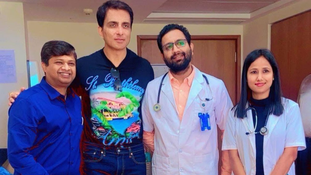सोनू सूद ने पत्नी और परिवार के अन्य सदस्यों के स्वास्थ्य अद्यतन साझा किया, का कहना है कि वे अच्छी तरह से ठीक हो रहे हैं