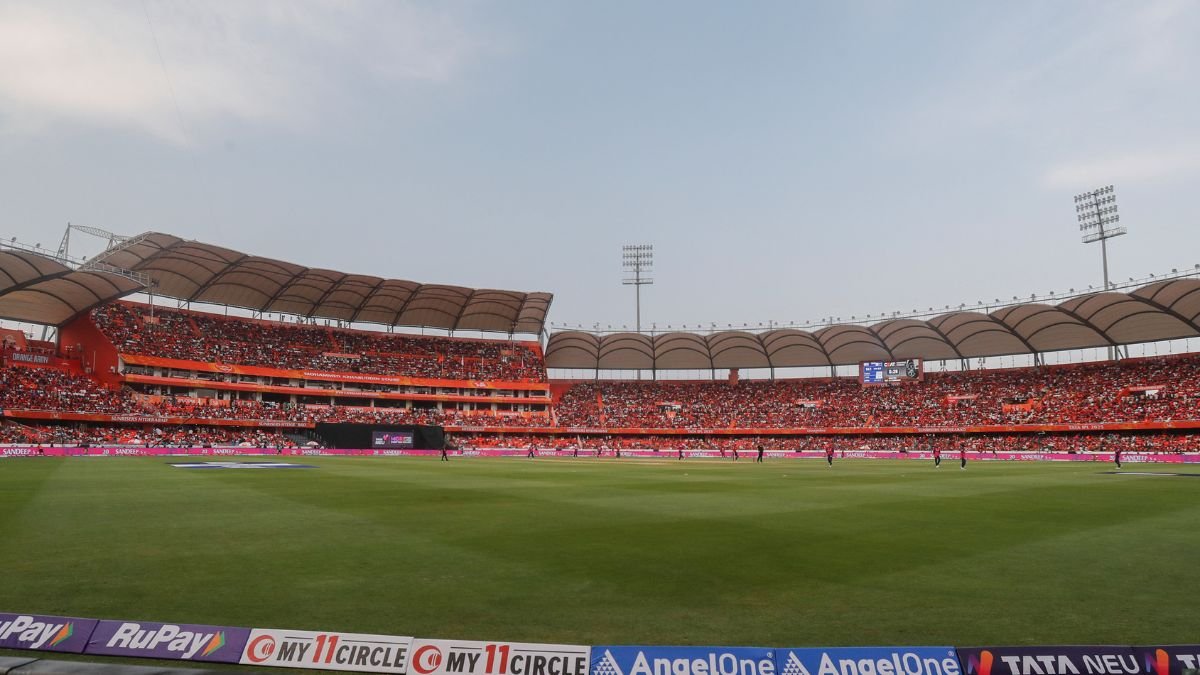 SRH बनाम MI पिच रिपोर्ट: IPL 2025 में हैदराबाद में राजीव गांधी अंतर्राष्ट्रीय स्टेडियम में सतह कैसे होगी?