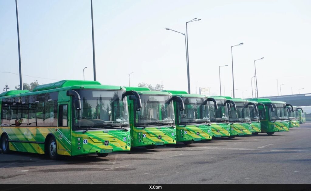 अंतिम-मील कनेक्टिविटी के लिए 22 अप्रैल को 'देवी' इलेक्ट्रिक बसें शुरू करने के लिए दिल्ली: रिपोर्ट