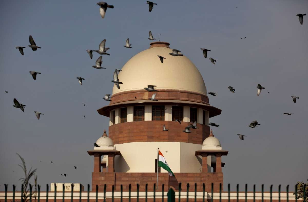 केंद्र 'वक्फ अधिनियम' की संवैधानिक वैधता को चुनौती देने वाली सर्वोच्च न्यायालय में याचिकाओं को खारिज करना चाहता है