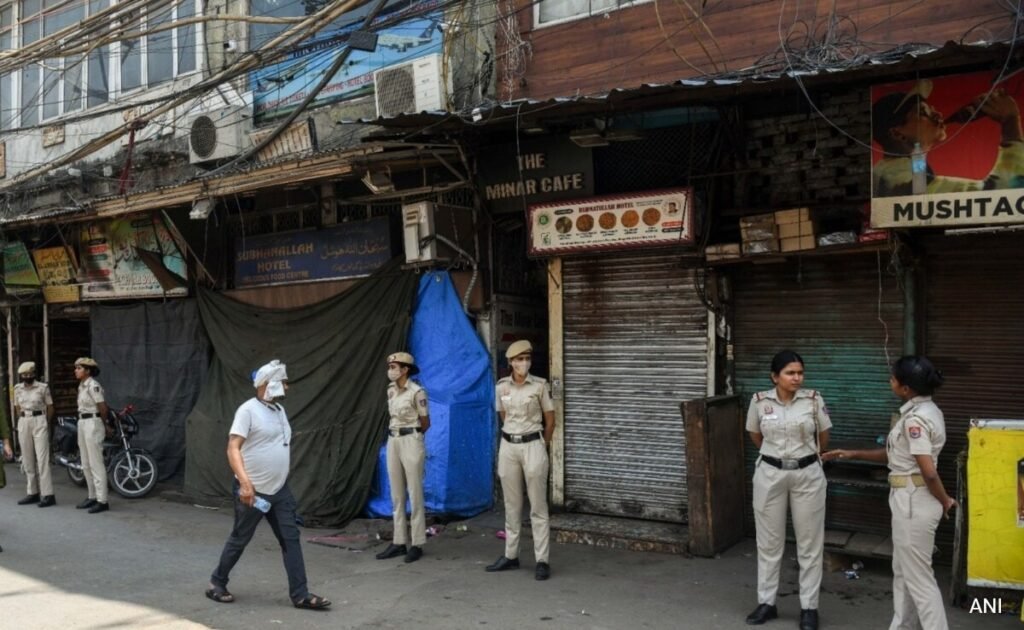 दिल्ली में 5,000 पाकिस्तानी नागरिकों ने पहचान की, छोड़ने का आदेश दिया