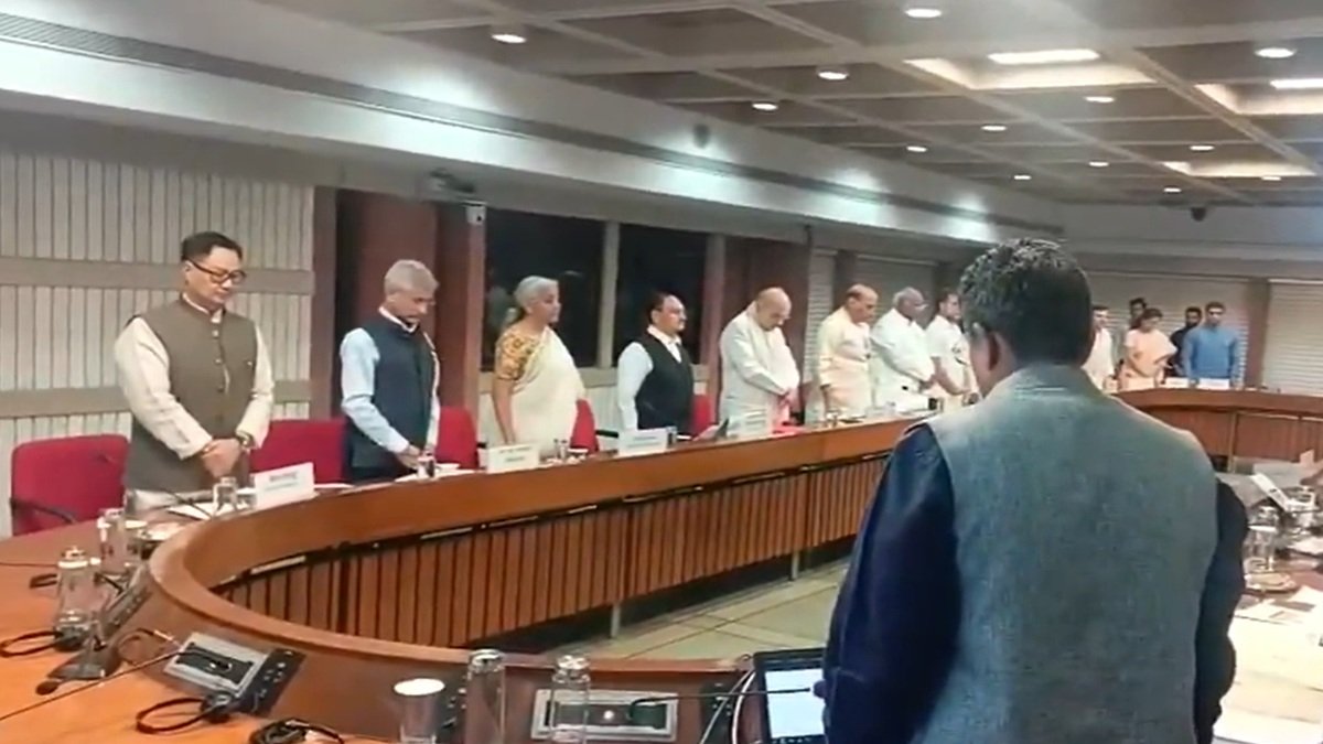 पहलगाम अटैक पर ऑल-पार्टी मीटिंग समाप्त होती है: रिजिजू का कहना है कि सेंटर ने कड़े कार्रवाई करने का इरादा व्यक्त किया