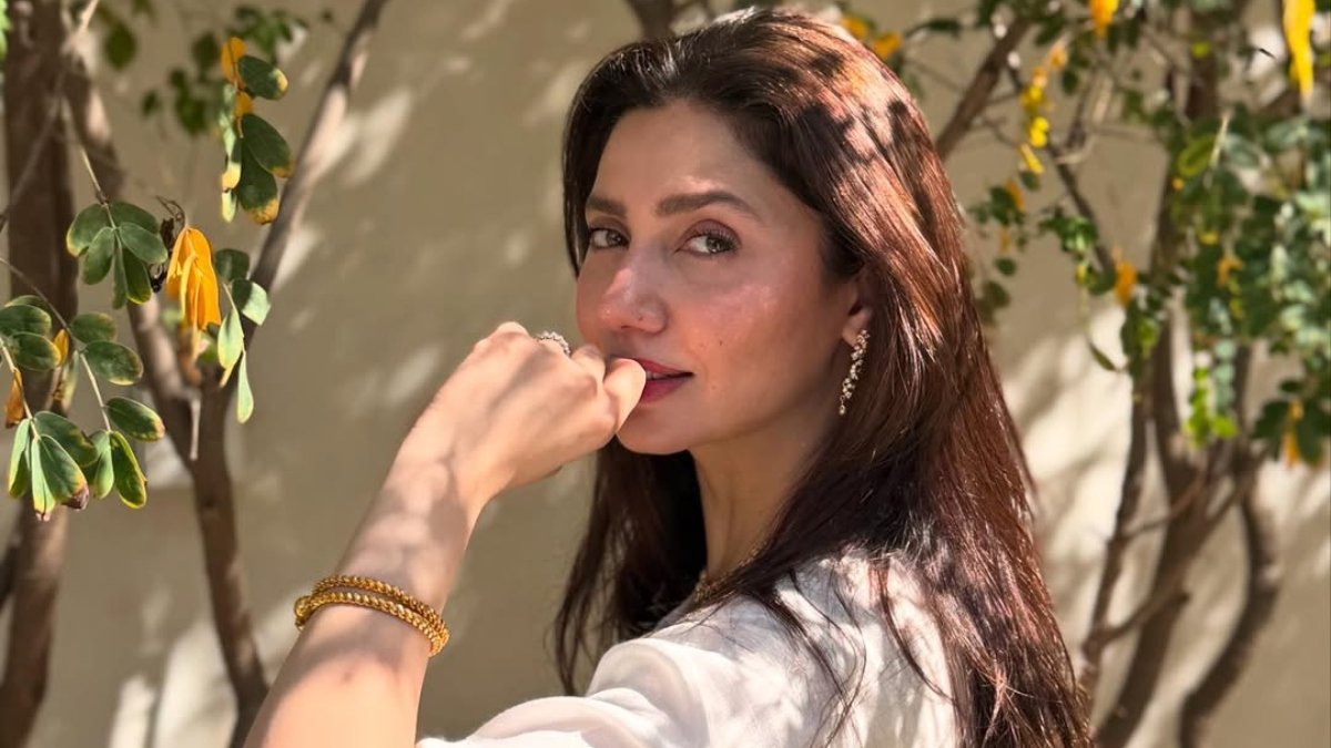 पाकिस्तानी अभिनेता माहिरा खान ने पाहलगम आतंकी हमले की निंदा करते हुए पोस्ट किया, बाद में इसे हटा दिया