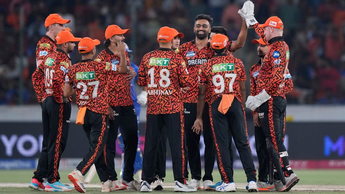 सनराइजर्स हैदराबाद ने घर पर मुंबई इंडियंस के खिलाफ नुकसान के साथ आईपीएल में अवांछित सदी को पूरा किया