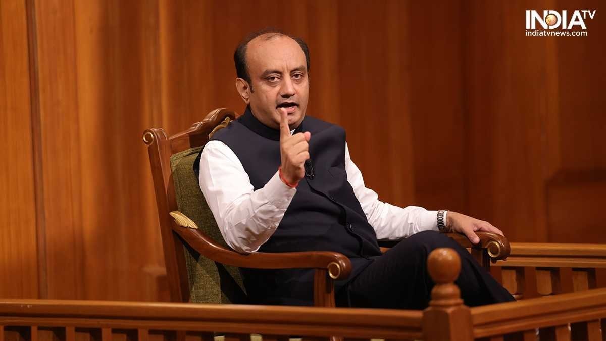 AAP KI ADALAT: सुधानशु त्रिवेदी ने सोफिया कुरैशी पर विजय शाह की टिप्पणी की निंदा की, कांग्रेस