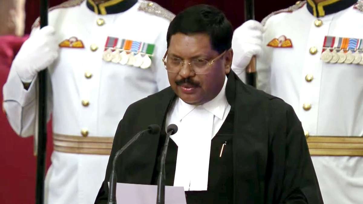 CJI GAVAI 'न्यायाधीशों' की महत्वपूर्ण भूमिका पर ध्यान केंद्रित करता है, कहते हैं कि वे जमीनी वास्तविकताओं, सामाजिक समस्याओं को अनदेखा नहीं कर सकते हैं '