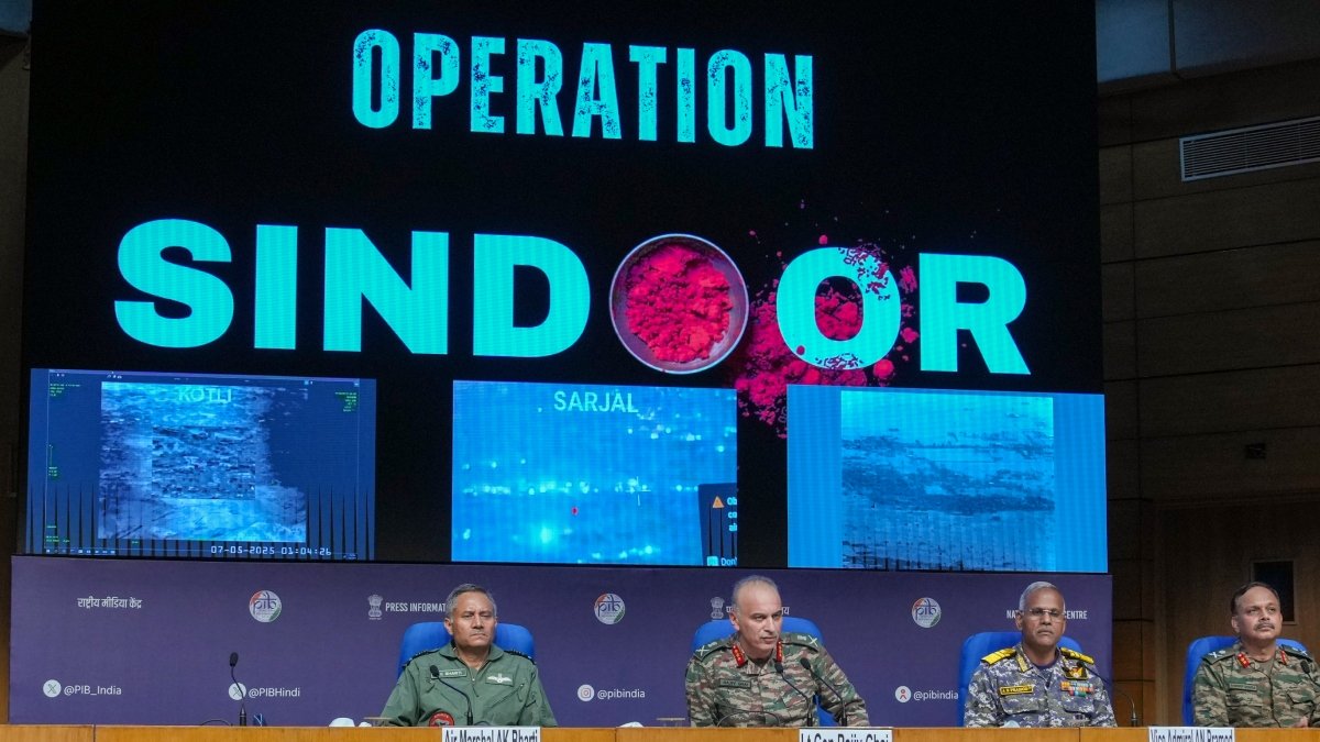 Iaf ने पाकिस्तानी जेट्स को नीचे गिराया, हमारे सभी पायलट सुरक्षित हैं और घर वापस हैं: एयर मार्शल अक भारती