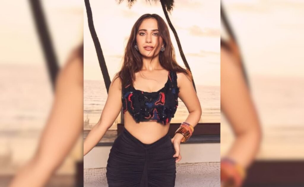 कुशा कपिला वायरल मेम पर वापस आकर, कान्स में "रैंडम सेलिब्रिटी" को प्रभावित करने वाले "यादृच्छिक सेलिब्रिटी": "मुझे एक निर्माता कहें"