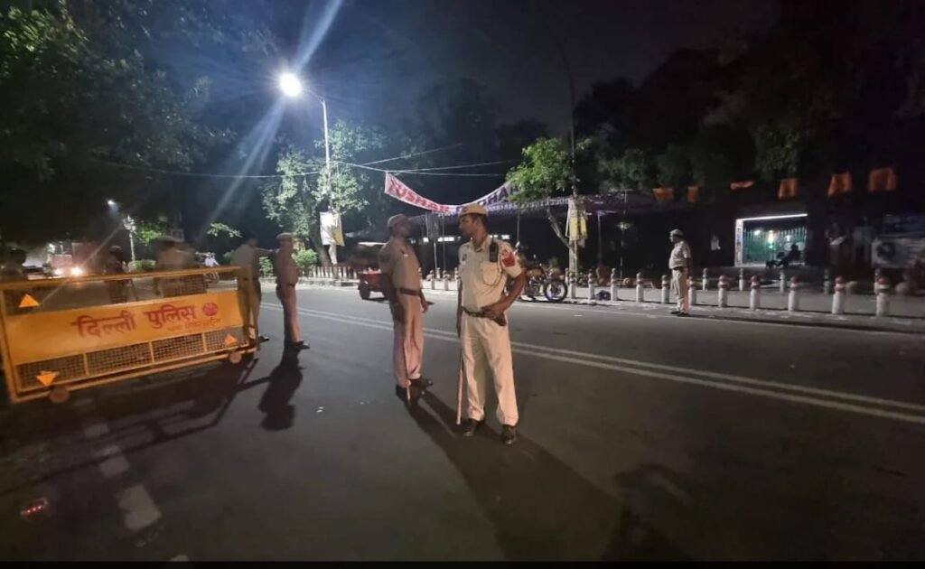 दिल्ली पुलिस ने आईएसआई स्लीपर सेल, नेपाली राष्ट्रीय गिरफ्तारी सहित 2 एजेंटों को बस्ट किया