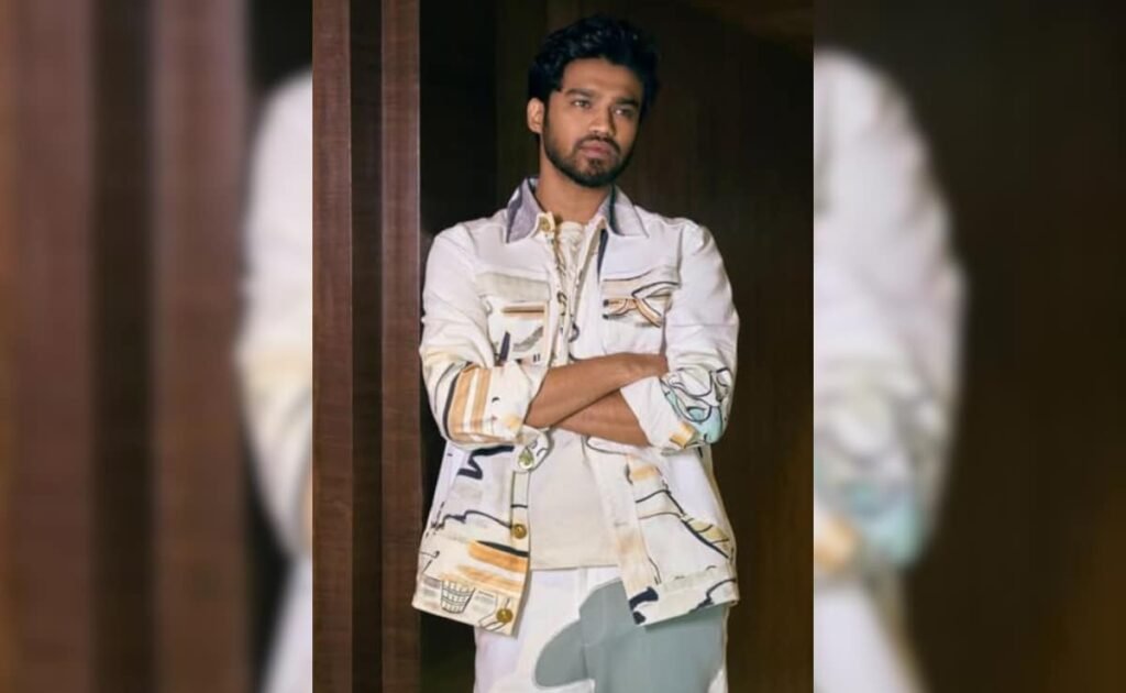 परिवार के वायरल वीडियो को स्पष्ट करने के बाद बाबिल खान इंस्टाग्राम पर वापस आ गए हैं, "गलत व्याख्या" की गई थी