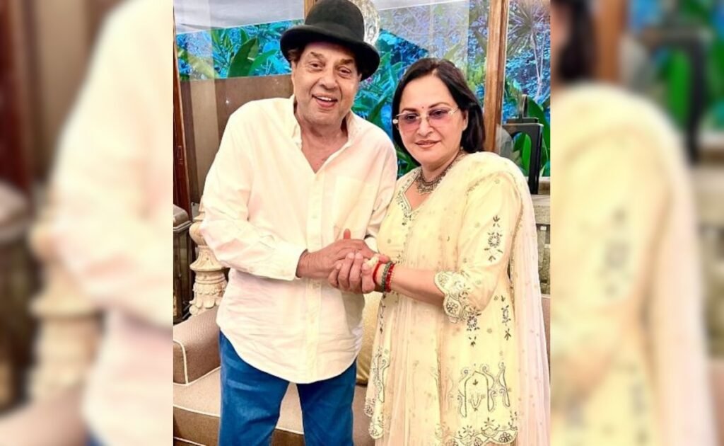 प्रहार धर्मेंद्र ने “लवली” सह-कलाकार जया प्रादा से मुलाकात की: “मैं बेहद खुश हूं” प्रहार धर्मेंद्र ने "लवली" सह-कलाकार जया प्रादा से मुलाकात की: "मैं बेहद खुश हूं"