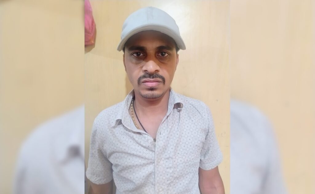 बेंगलुरु एमबीए स्नातक ने टेक पार्क के पास महिला को परेशान करने के लिए गिरफ्तार किया बेंगलुरु एमबीए स्नातक ने टेक पार्क के पास महिला को परेशान करने के लिए गिरफ्तार किया