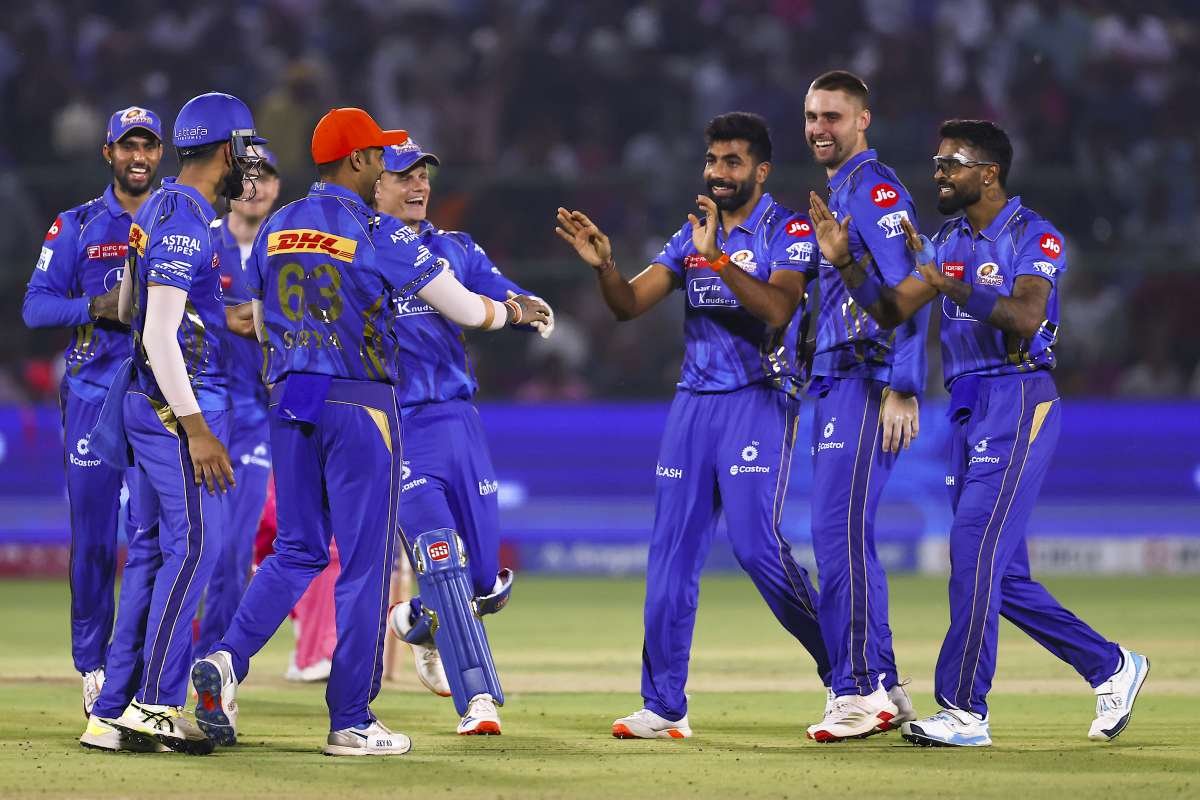 मुंबई इंडियंस ने जयपुर में राजस्थान रॉयल्स पर 100 रन की जीत के साथ 8 साल बाद अपना रिकॉर्ड बराबर कर दिया