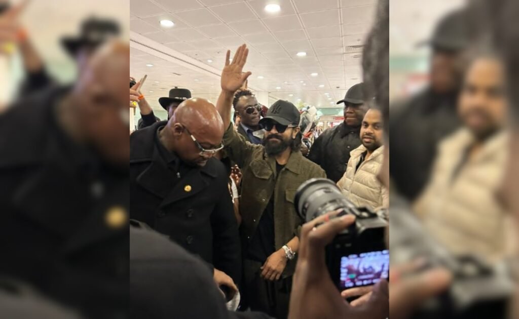 वॉच: राम चरण अपने मैडम तुसाद मोम की मूर्ति का अनावरण करने के लिए लंदन के लिए रवाना