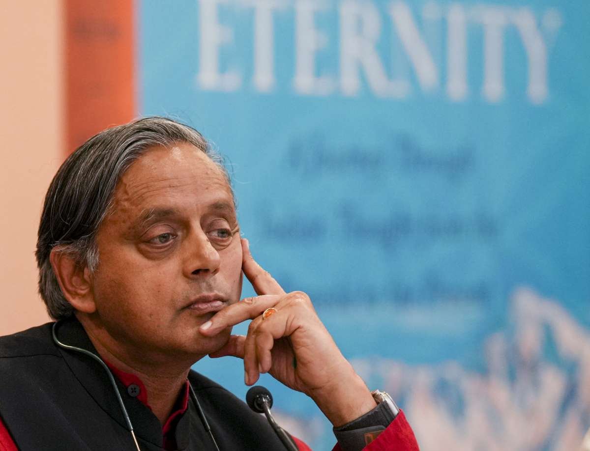 शशि थरूर ने कांग्रेस स्नब टॉक ऑफ़ फॉरेन डेलिगेशन इनवेट पर ब्रश किया, 'मुझे पता है कि मेरी कीमत है'