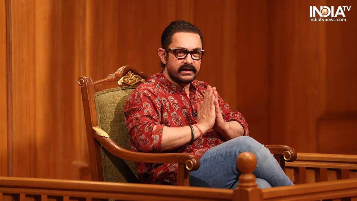 Aamir Khan in Aap Ki Adalat.