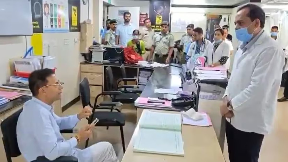GMCH स्पार्क्स में सार्वजनिक प्रकोप के बाद गोवा स्वास्थ्य मंत्री ने डॉक्टरों से माफी मांगी