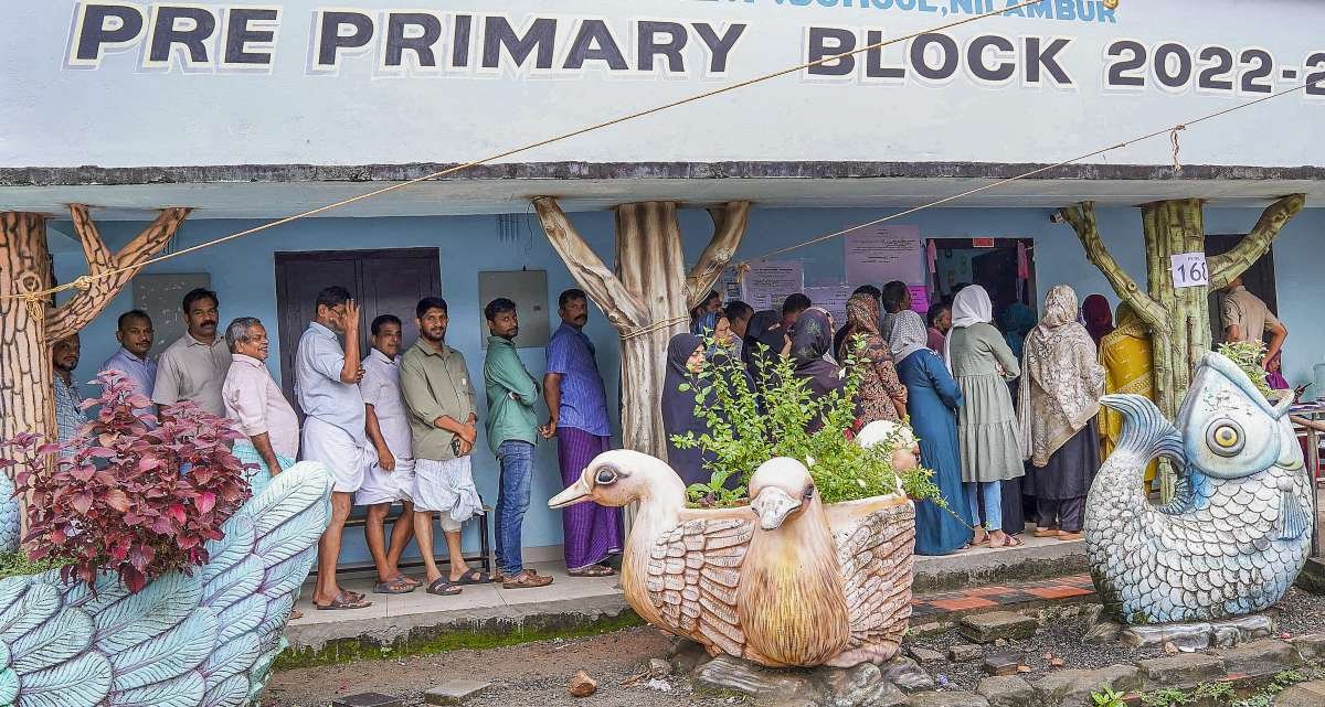 Nilambur Bypoll Live अपडेट: UDF केरल के Nilambur उपचुनाव में लीड का नेतृत्व करता है।
