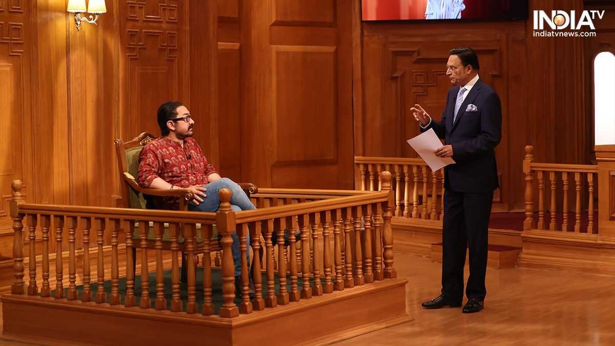 आमिर खान AAP ki Adalat में भावुक हो जाते हैं, जबकि इस बारे में बोलते हैं कि उन्होंने एक बार फिल्में छोड़ने का फैसला क्यों किया