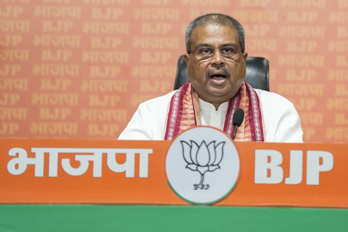 'चुनाव हारने के बाद कांग्रेस ने खुद को पीड़ित किया': धर्मेंद्र प्रधान ने राहुल के मैच फिक्सिंग दावों को स्लैम किया