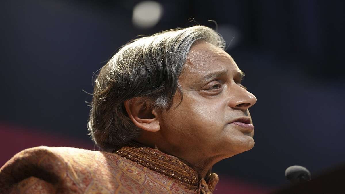 शशि थरूर को उम्मीद है कि ट्रम्प-मुनिर लंच ने 'थॉट फूड फॉर थॉट' की सेवा की, पाकिस्तान सेना के प्रमुख में एक खुदाई की। वीडियो