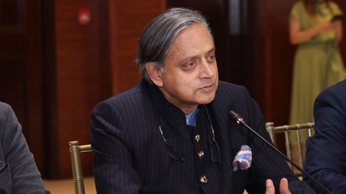 शशी थरूर ऑन यूएस लेग ऑफ डिप्लोमैटिक विजिट: 'चुनौतीपूर्ण मीडिया स्पेस, लेकिन संदेश के माध्यम से कटौती कर सकते हैं'